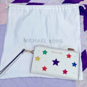 Adele Star-Cutout Pebbled Leather Smartphone Wallet